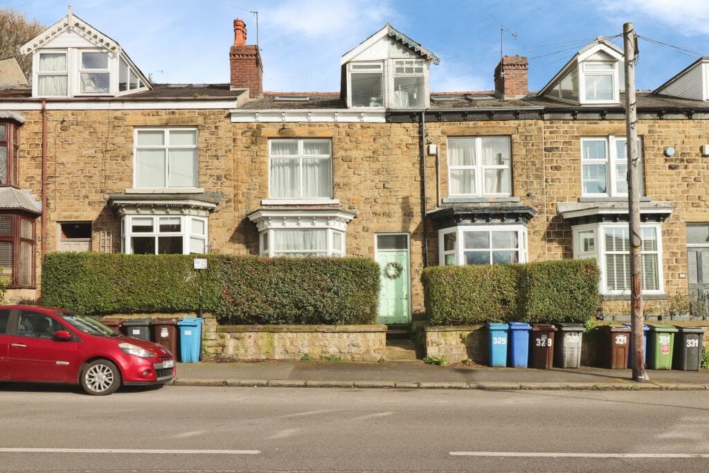 4 bedroom terraced house for sale in Psalter Lane, Sheffield, S11