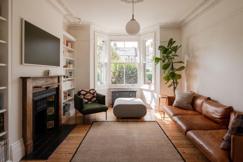 4 bedroom terraced house for sale in Wallwood Road, Upper Leytonstone, London, E11