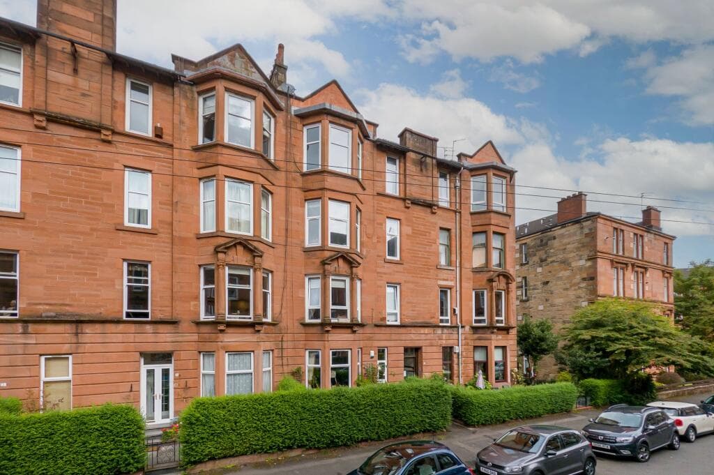 1 bedroom apartment for sale in Westclyffe Street, Shawlands, Glasgow, G41