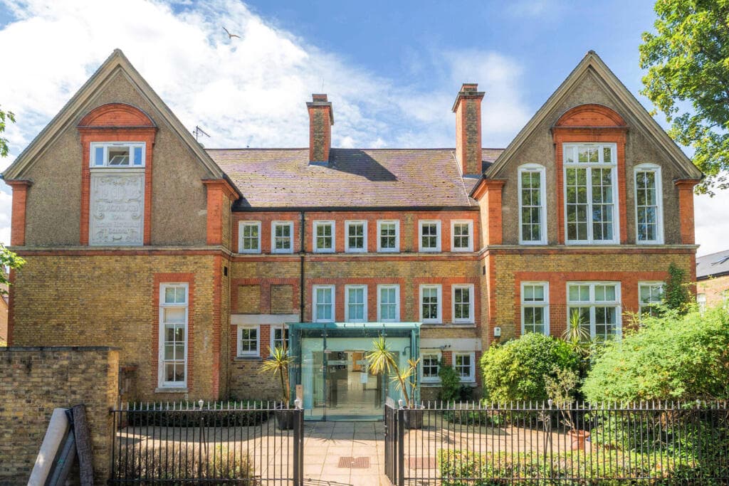 2 bedroom apartment for sale in Catherine Grove, Greenwich, SE10
