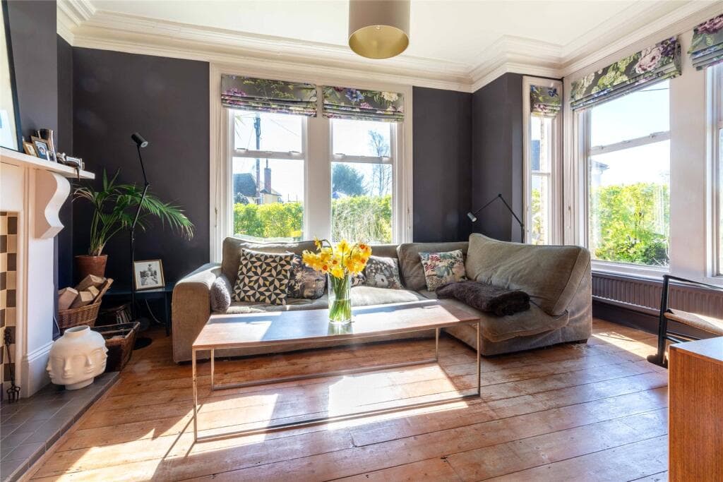 4 bedroom detached house for sale in Warren Hill Road, Woodbridge, Suffolk, IP12