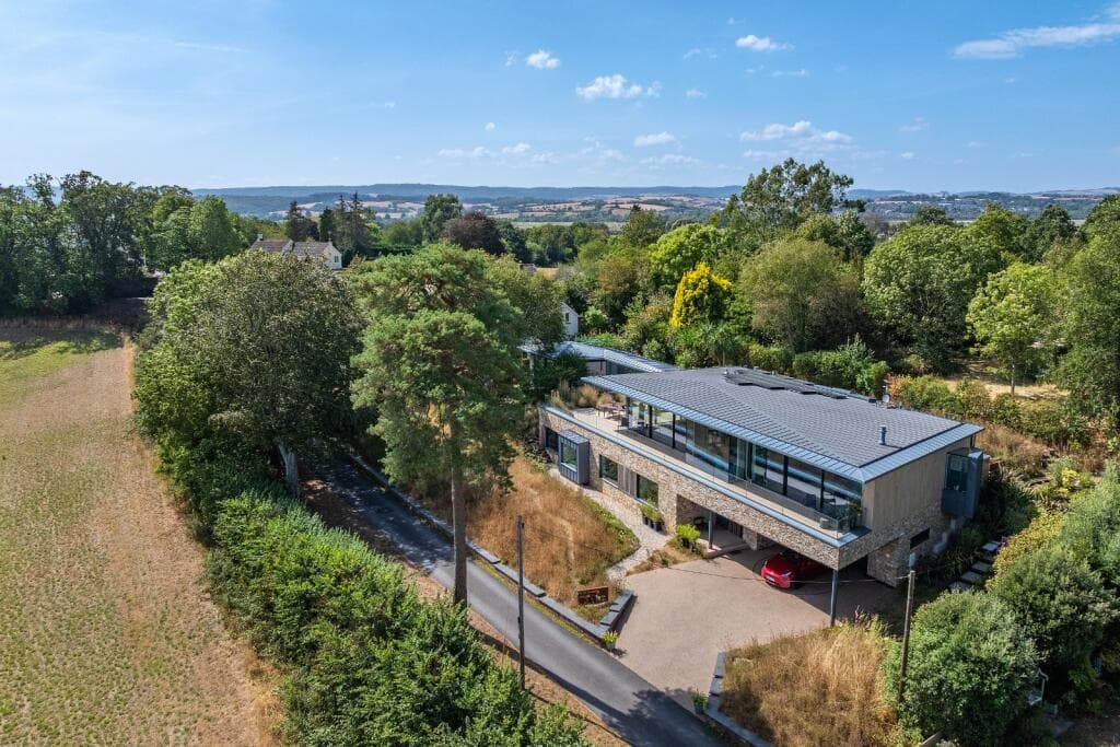4 bedroom detached house for sale in Mount Howe, Topsham, Exeter, Devon, EX3