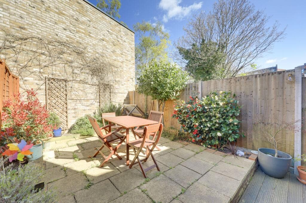 2 bedroom terraced house for sale in Wildfell Road, Catford, SE6