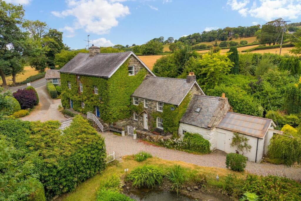 10 bedroom house for sale in Bala, Gwynedd, LL23