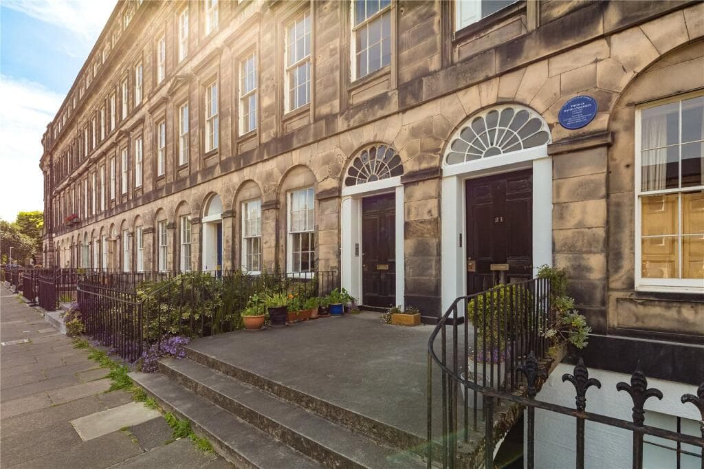 3 bedroom apartment for sale in East Claremont Street, New Town, Edinburgh, Midlothian, EH7