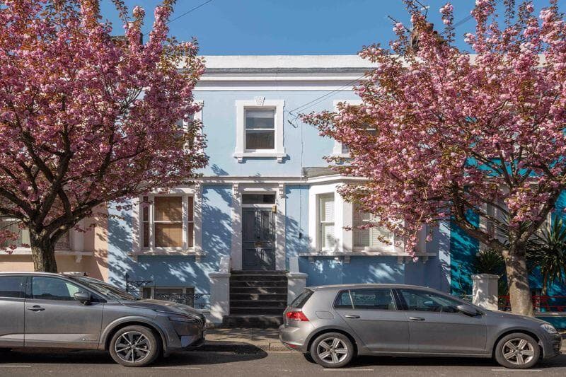 1 bedroom flat for sale in Leysfield Road W12