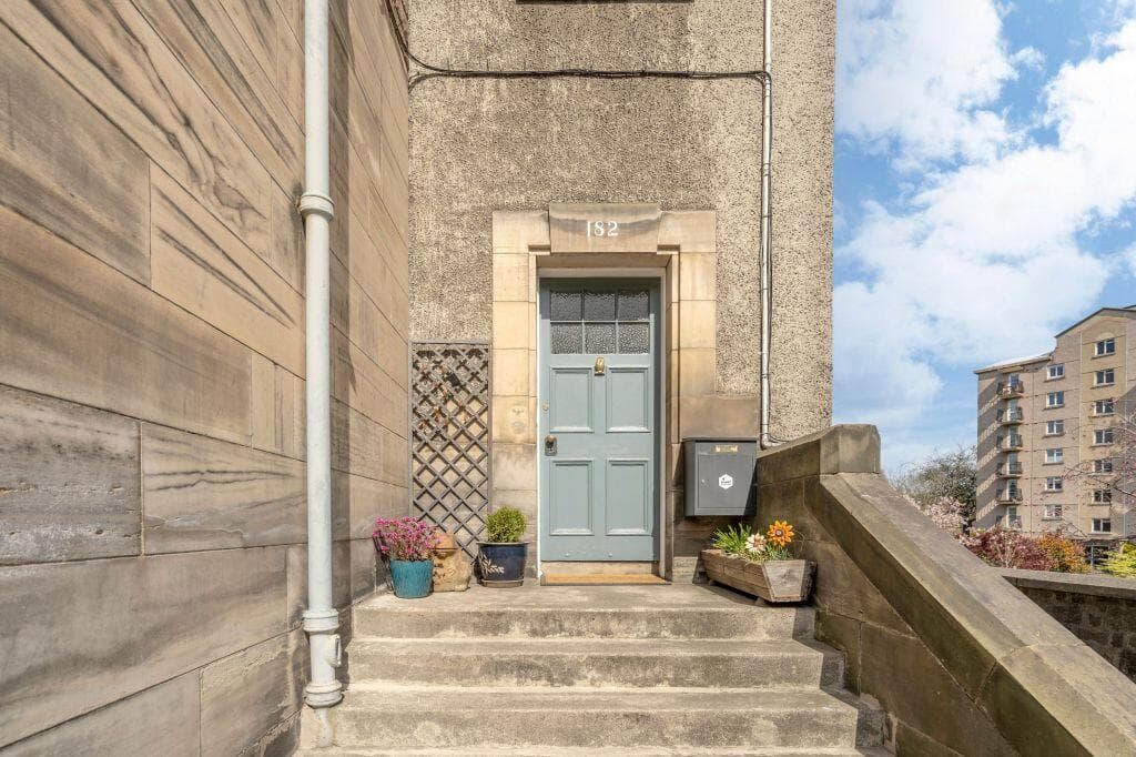 3 bedroom flat for sale in 182 (2F) Queensferry Road, Ravelston, Edinburgh, EH4 2BW, EH4