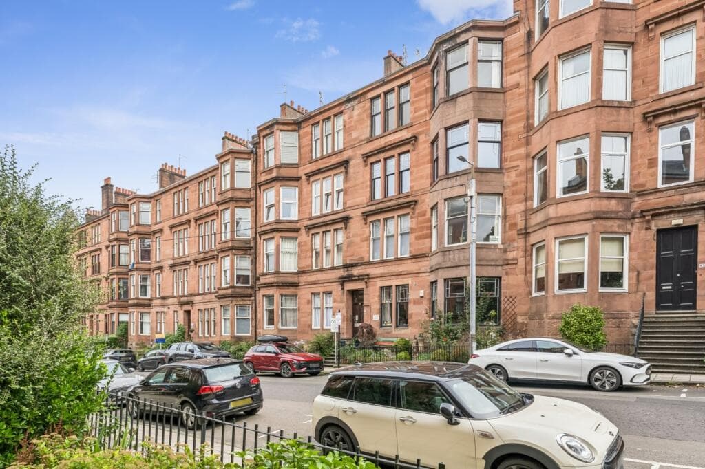 3 bedroom flat for sale in Cranworth Street, Flat 2/1, Hillhead, Glasgow, G12