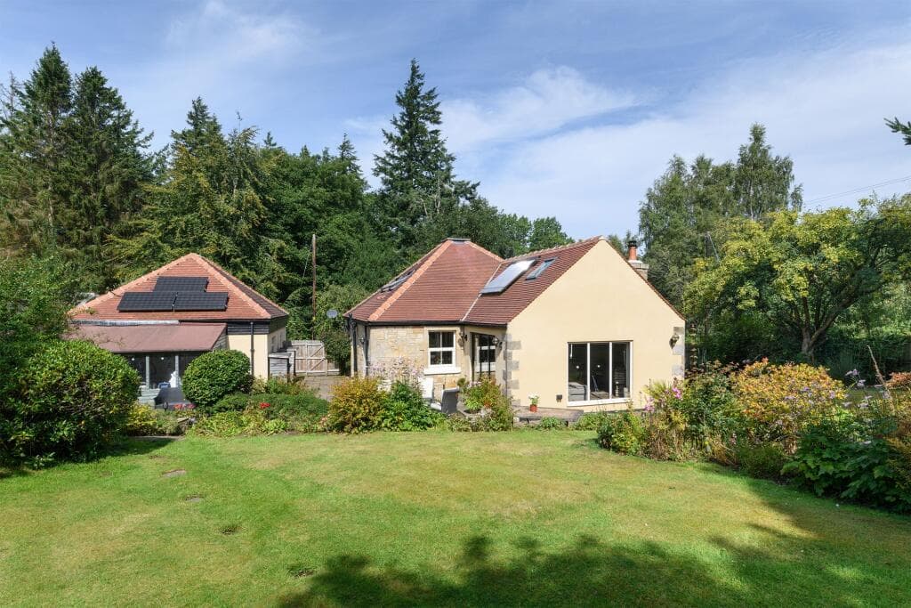 4 bedroom house for sale in Garden Cottage, Slaley Hall, Slaley, Hexham, Northumberland, NE47