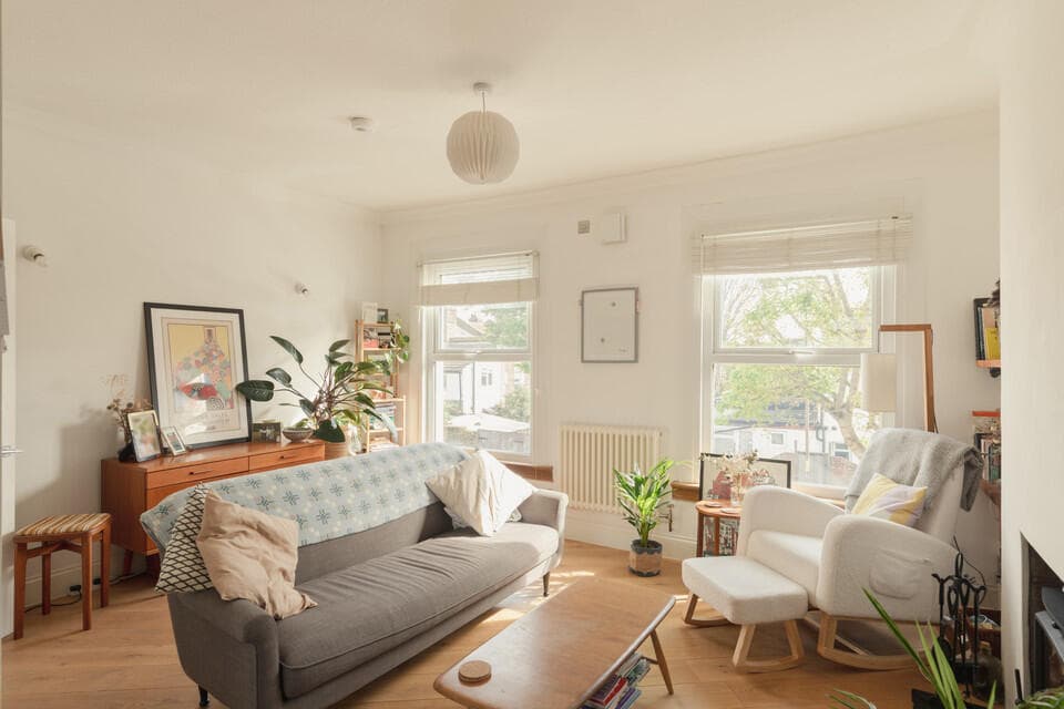 1 bedroom flat for sale in Lulworth Road, Nunhead, London, SE15