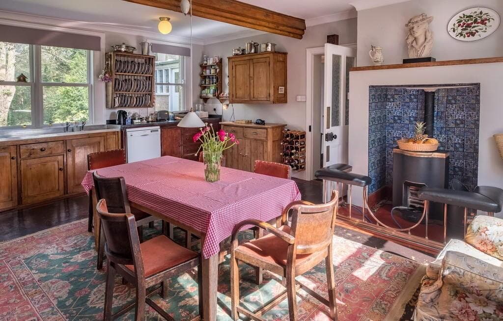 6 bedroom detached house for sale in West Hill Road, Ryde, Isle Of Wight, PO33