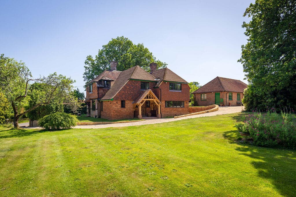 6 bedroom detached house for sale in Lurgashall, Petworth, West Sussex, GU28