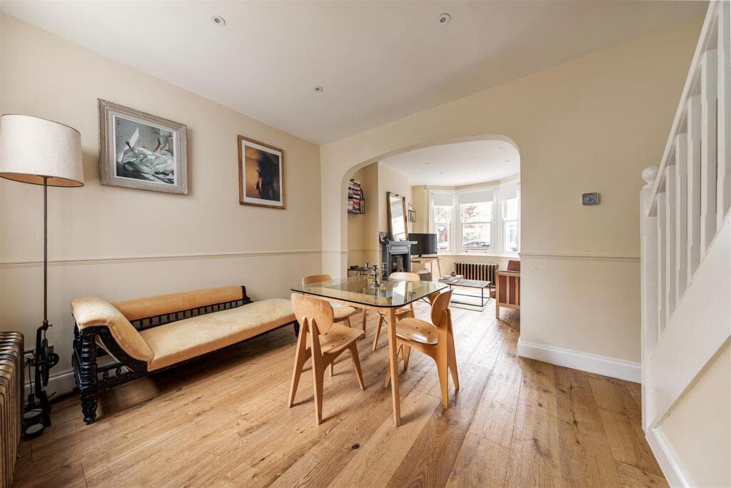 3 bedroom terraced house for sale in Woodlands Road, Walthamstow, E17