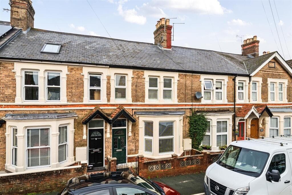 3 bedroom terraced house for sale in Monmouth Road, Dorchester, DT1