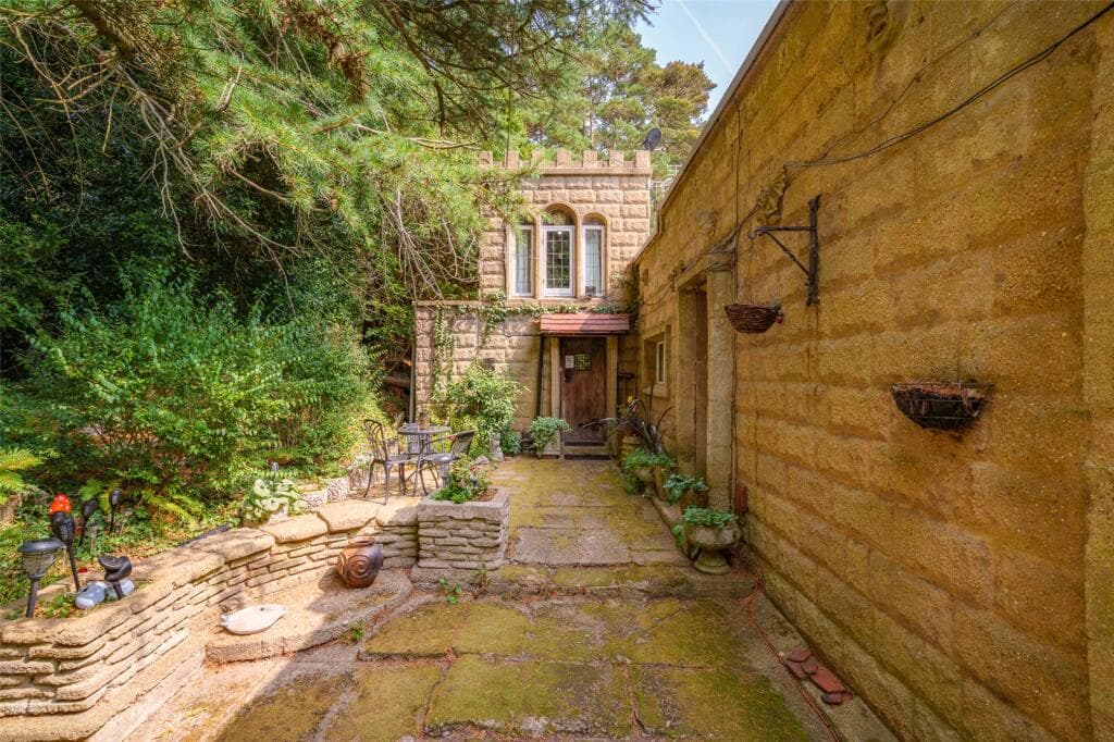 5 bedroom detached house for sale in Ripplesmere, Bracknell, Berkshire, RG12