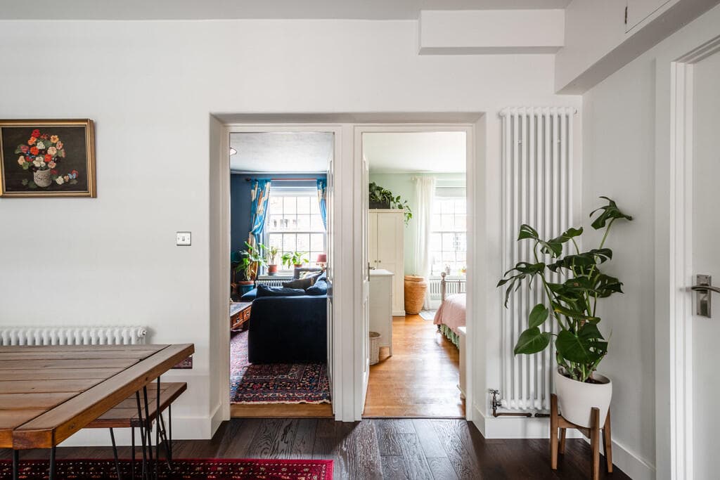 1 bedroom flat for sale in Teale Street, E2