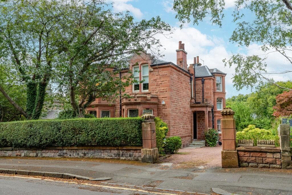 3 bedroom apartment for sale in Torridon Avenue, Dumbreck, Glasgow, G41