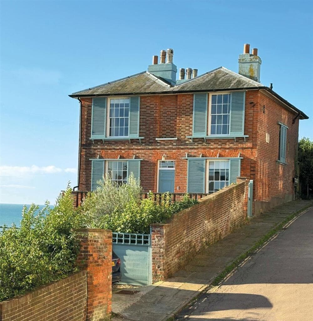 4 bedroom detached house for sale in Exmouth Place, Hastings, TN34