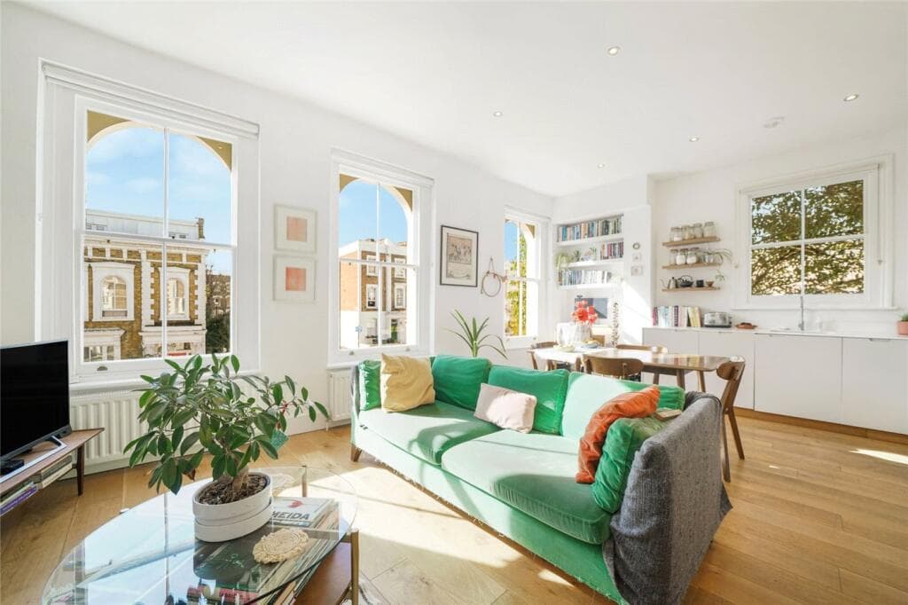 1 bedroom apartment for sale in Willes Road, London, NW5