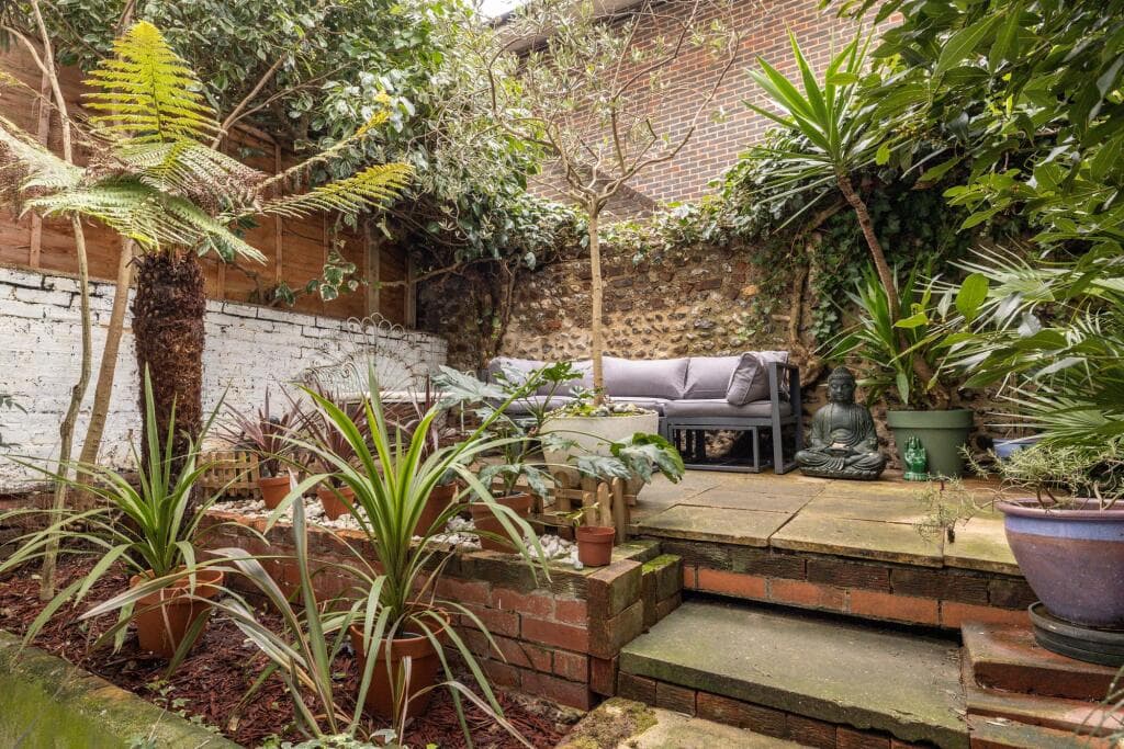 2 bedroom terraced house for sale in North Place, Brighton, BN1