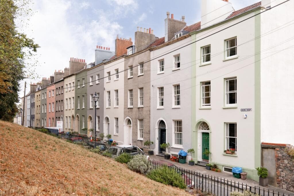 6 bedroom terraced house for sale in Queens Parade, Bristol, BS1
