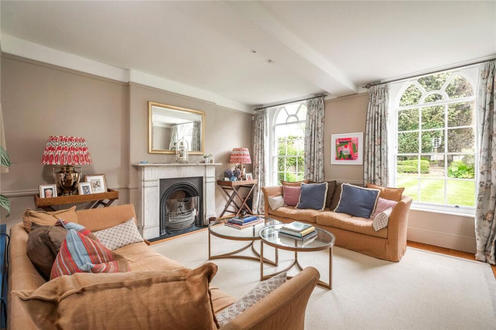 5 bedroom detached house for sale in Colebrook Street, Winchester, Hampshire, SO23