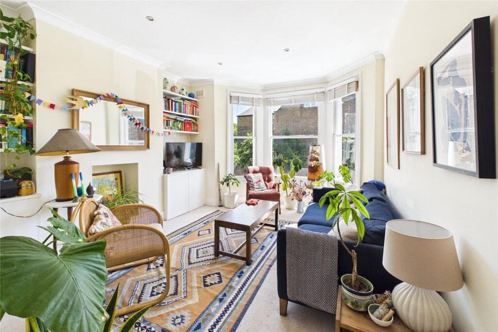 1 bedroom apartment for sale in Fawnbrake Avenue, London, SE24
