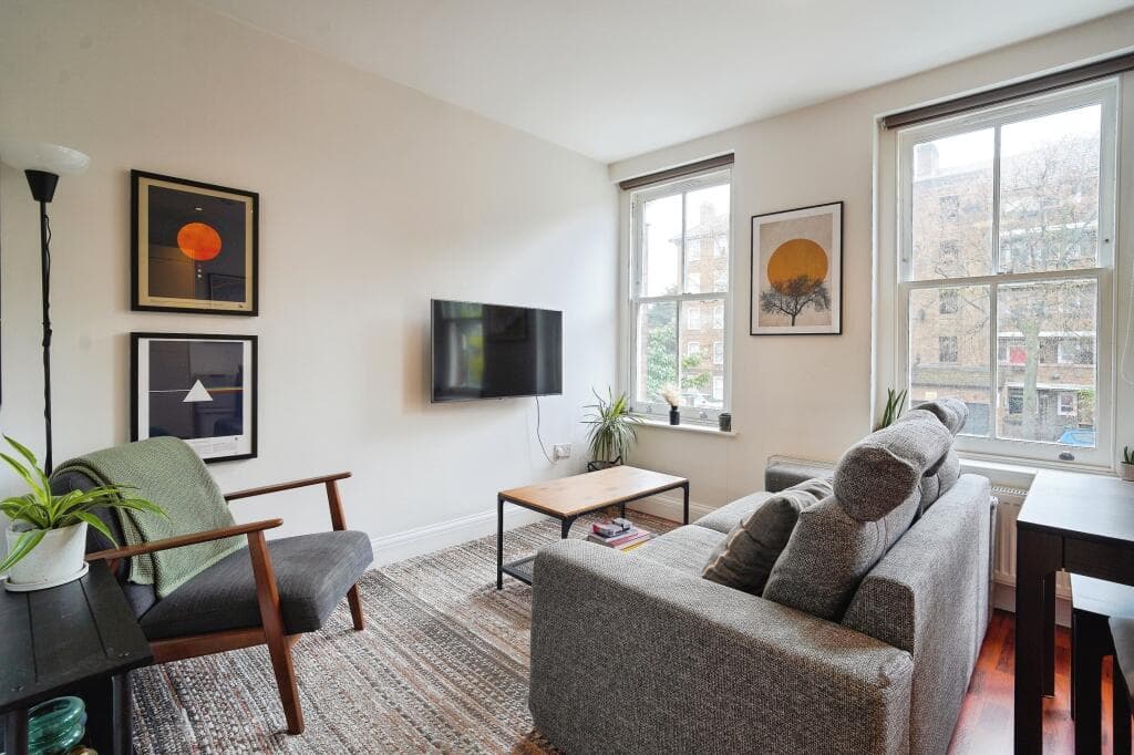 1 bedroom flat for sale in Coldharbour Lane, London, SE5