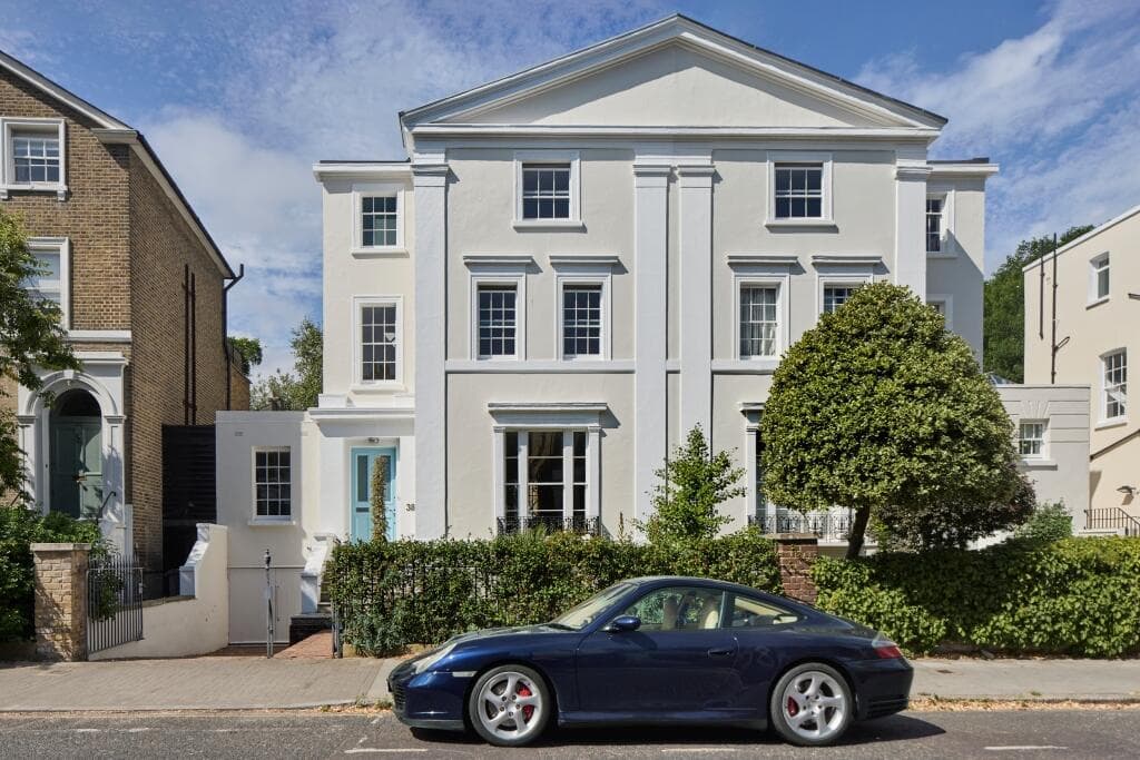 5 bedroom semi-detached house for sale in Stockwell Park Crescent, London, SW9