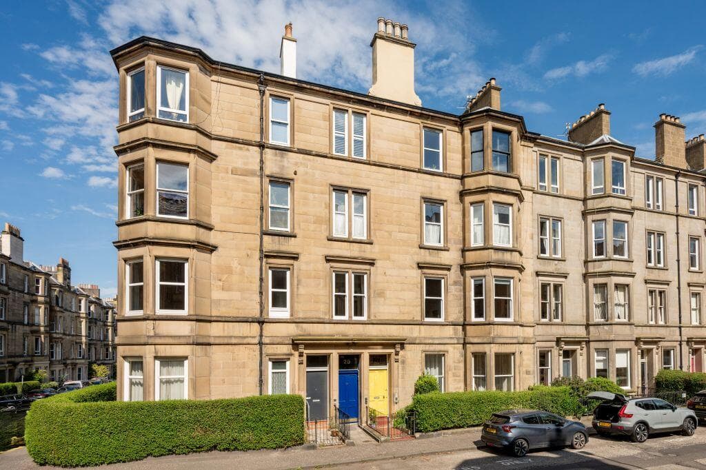 2 bedroom flat for sale in 29/1 Polwarth Gardens, Edinburgh, EH11 1JT, EH11