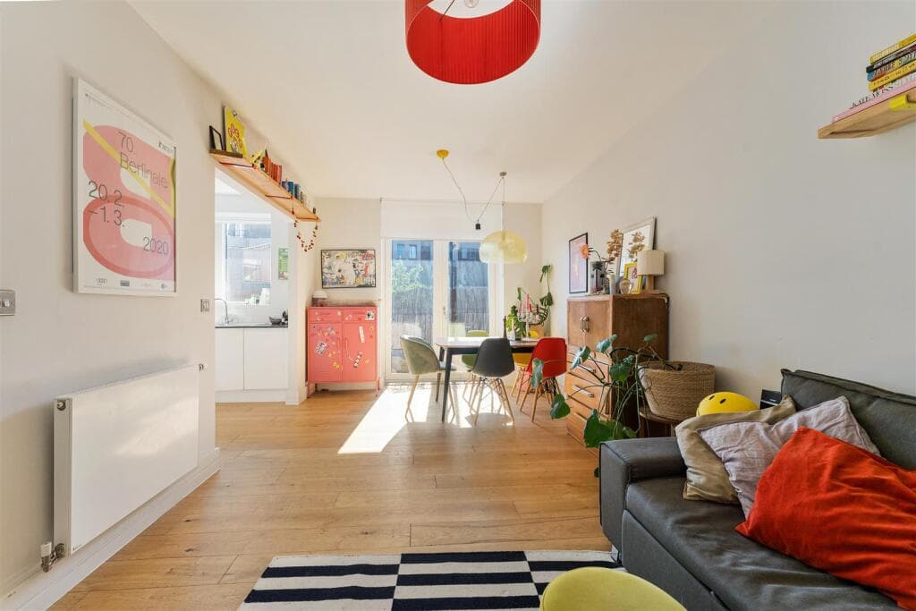 1 bedroom apartment for sale in Wilmott Court, Loddiges Road, Hackney, E9