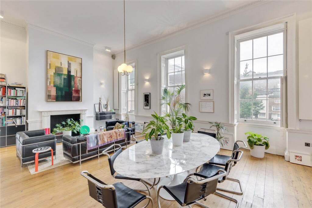 2 bedroom apartment for sale in Hertford Street, London, W1J