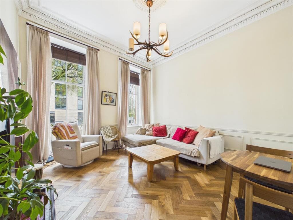2 bedroom flat for sale in Minerva Street, Glasgow, G3