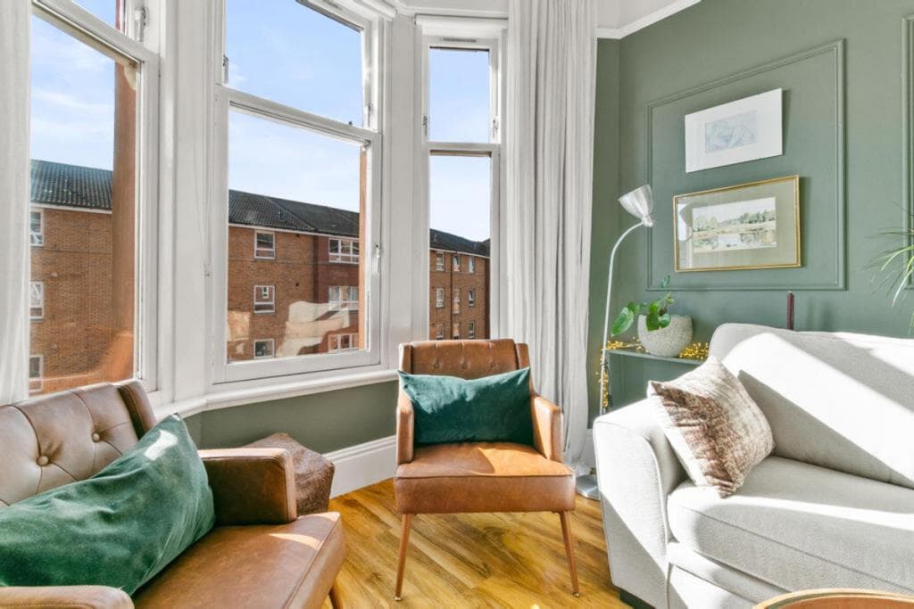 1 bedroom flat for sale in Cathcart Road, Carthcart, G42