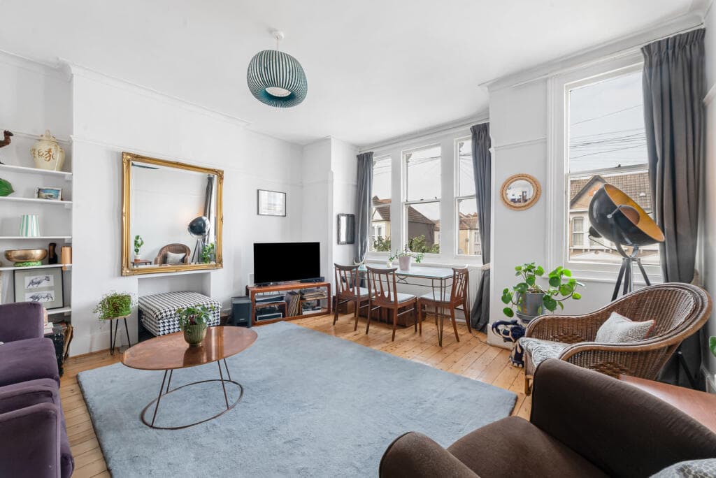 2 bedroom apartment for sale in Sangley Road, London, SE25