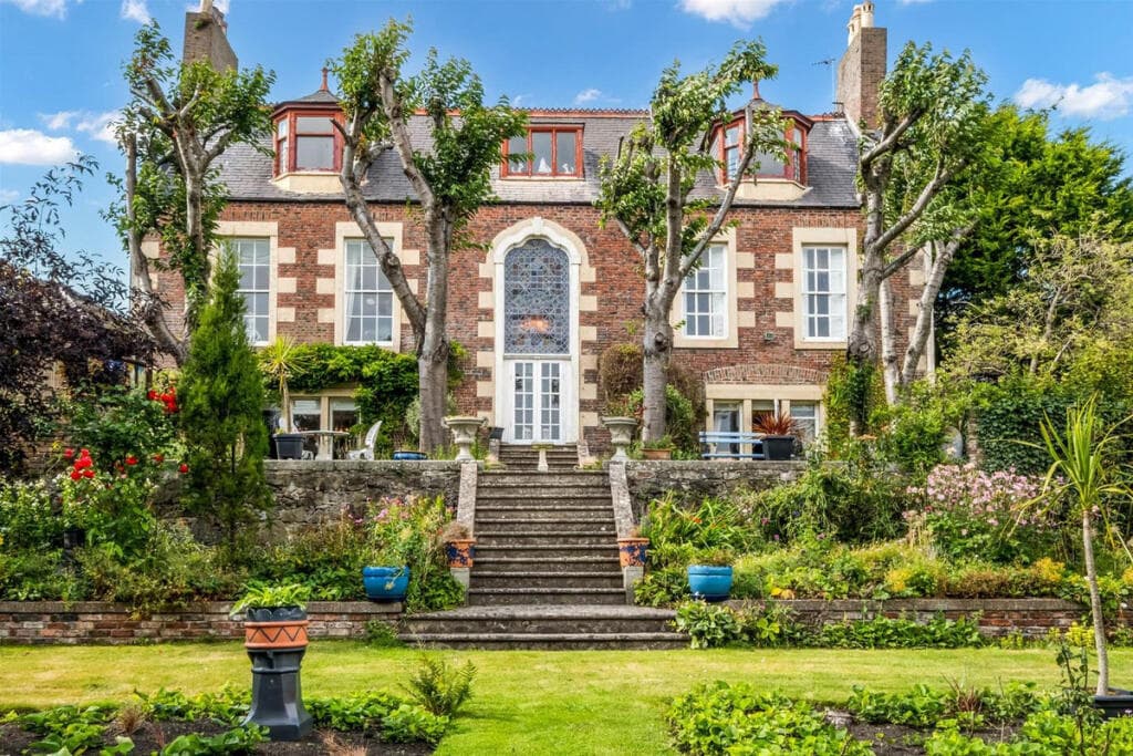 6 bedroom detached house for sale in Straton House, 10 Castle Place, Montrose, DD10 8, DD10