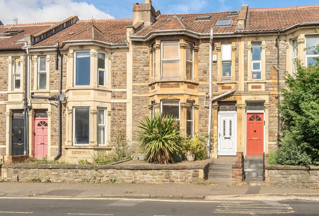5 bedroom terraced house for sale in Gloucester Road, Horfield, Bristol, BS7