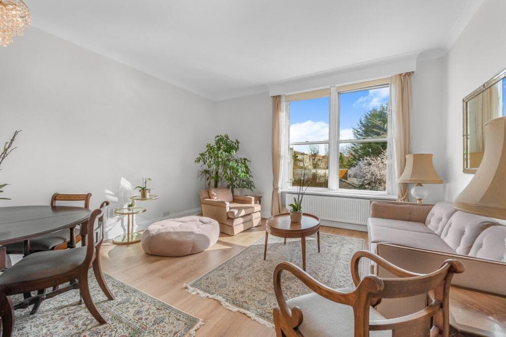 2 bedroom flat for sale in Arkwright Road,
Hampstead, NW3