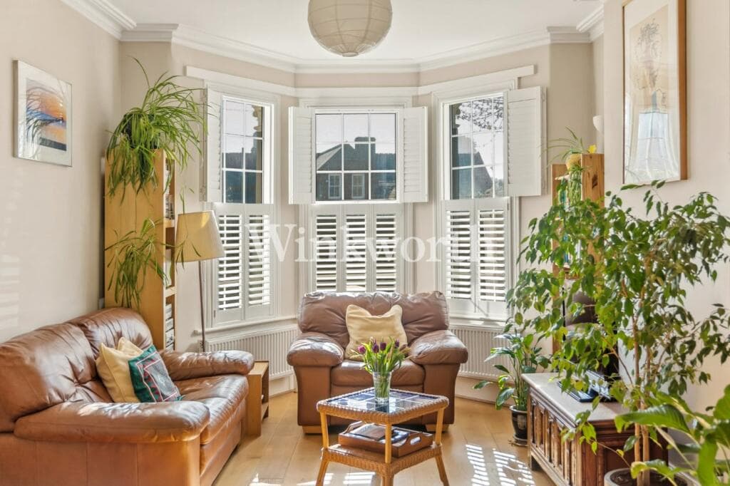 3 bedroom terraced house for sale in Woodside Gardens, London, N17