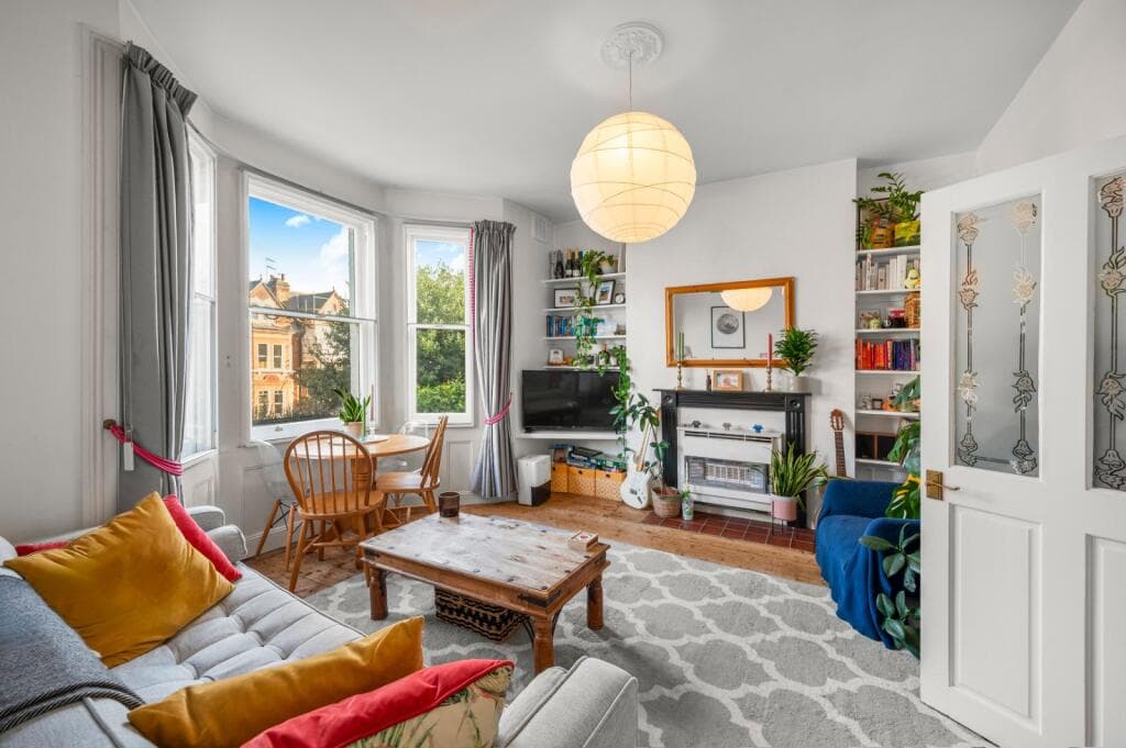 1 bedroom flat for sale in Trinity Road,
Wandsworth, SW18