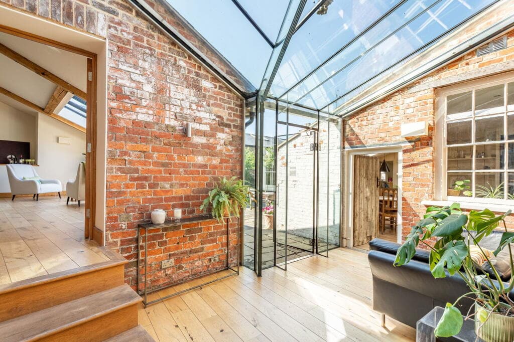 5 bedroom town house for sale in Cross Hayes, Malmesbury, SN16