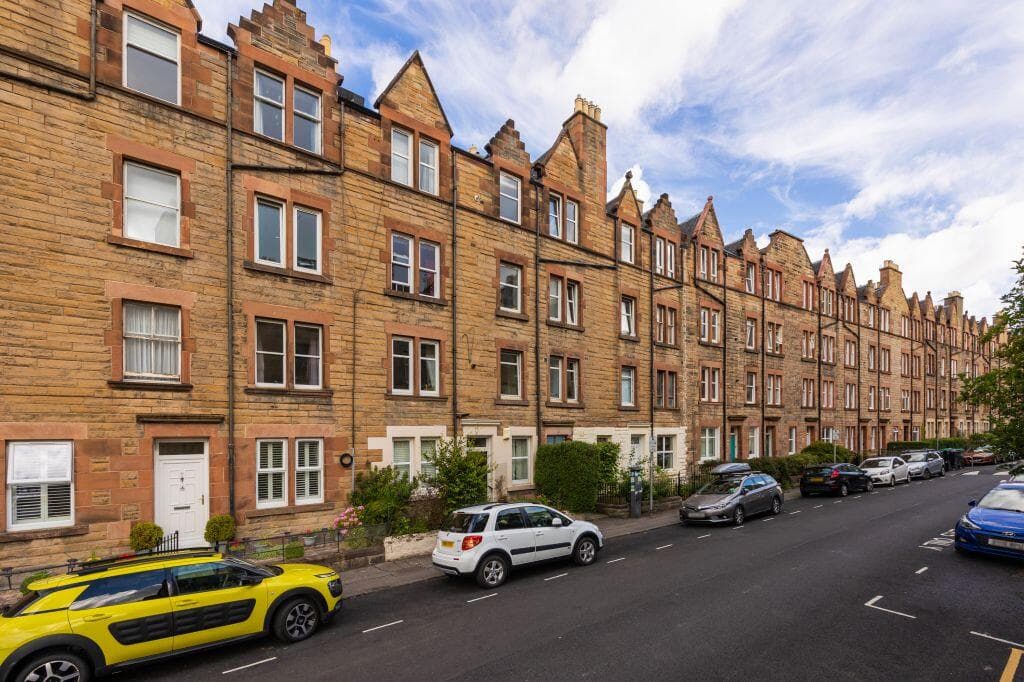 1 bedroom flat for sale in 62/8 Temple Park Crescent, Edinburgh, EH11 1HY, EH11