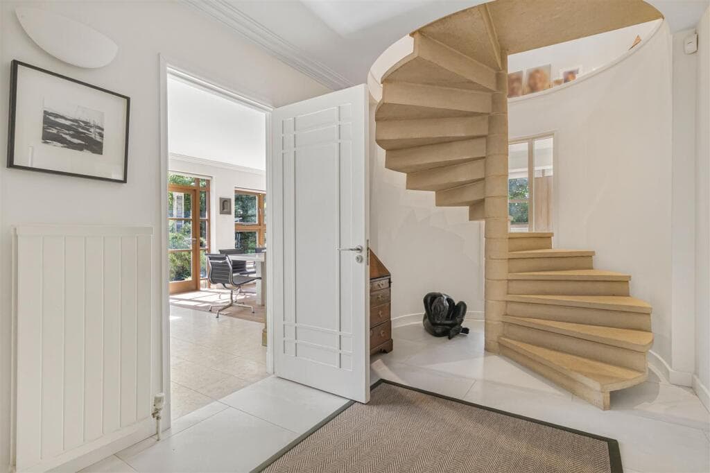 5 bedroom detached house for sale in Grantchester Meadows, Cambridge, CB3
