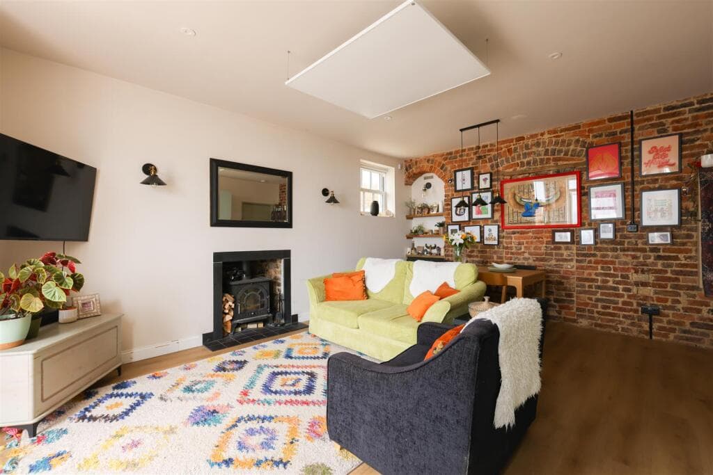 2 bedroom flat for sale in West Hill Road, St. Leonards-On-Sea, TN38
