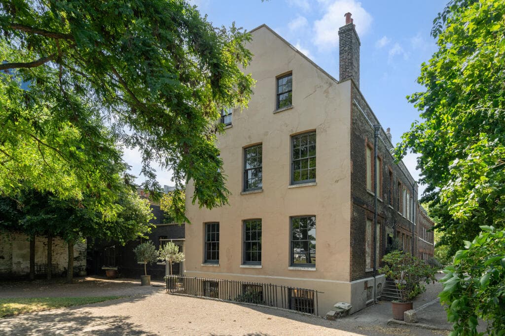 6 bedroom house for sale in Watergate Street, London, SE8