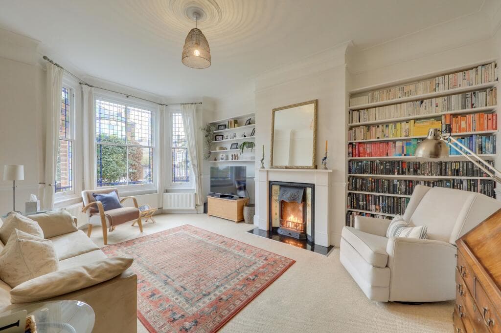 4 bedroom terraced house for sale in Balloch Road, London, SE6