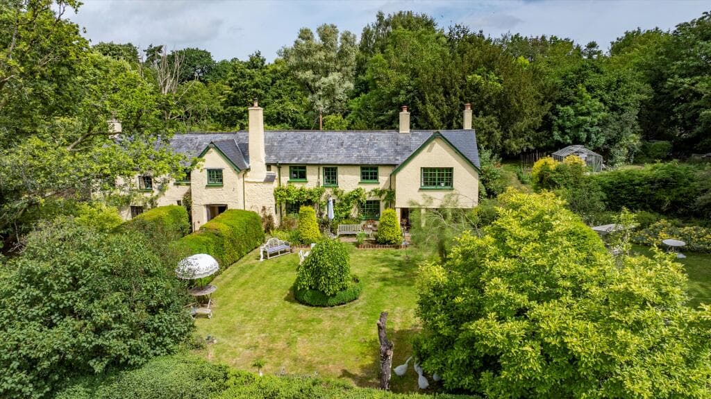 7 bedroom detached house for sale in Lurley, Tiverton, Devon EX16