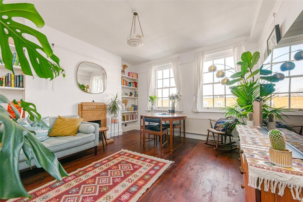 2 bedroom apartment for sale in Warlters Road, Islington, London, N7
