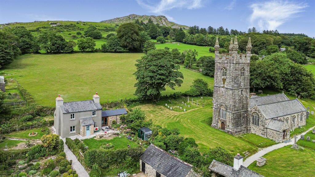 3 bedroom detached house for sale in Sheepstor, Devon, PL20