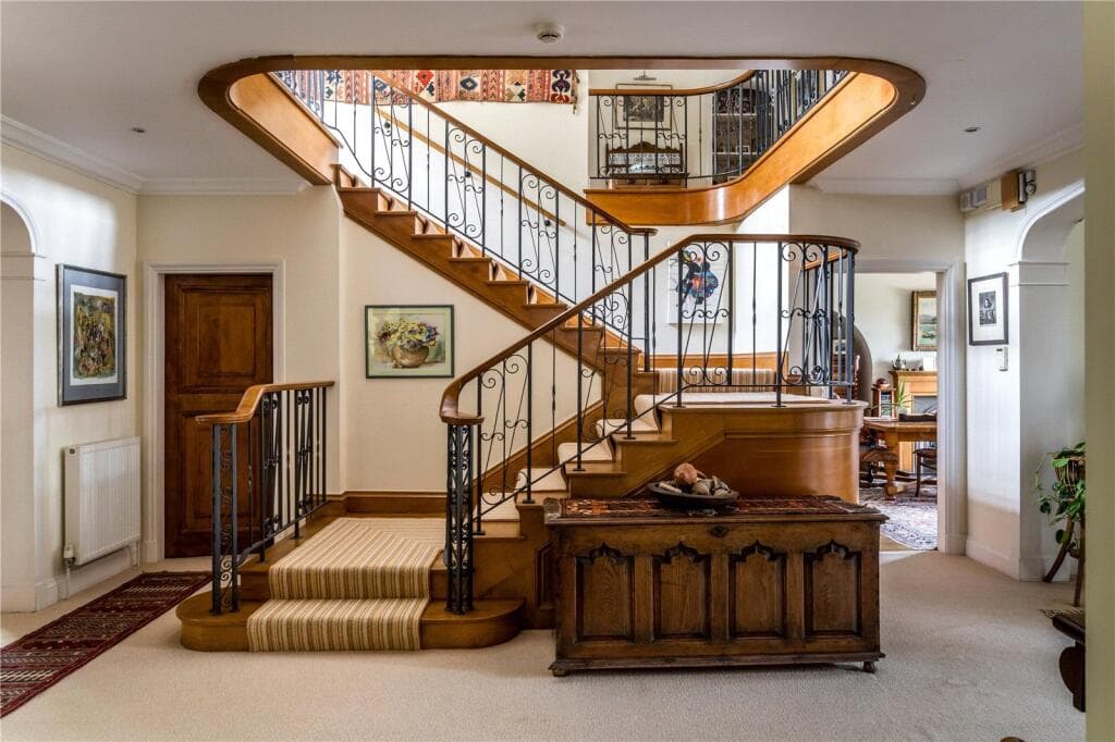 4 bedroom semi-detached house for sale in Mare Hill Road, Pulborough, West Sussex, RH20